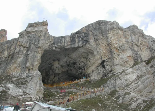 Amarnath Yatra Package : Journey to the Sacred Heights of Spiritual Serenity