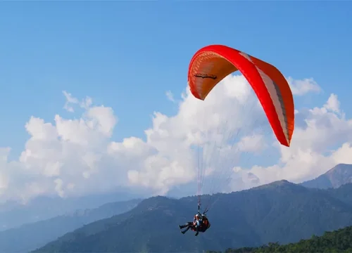 Paragliding in Kashmir